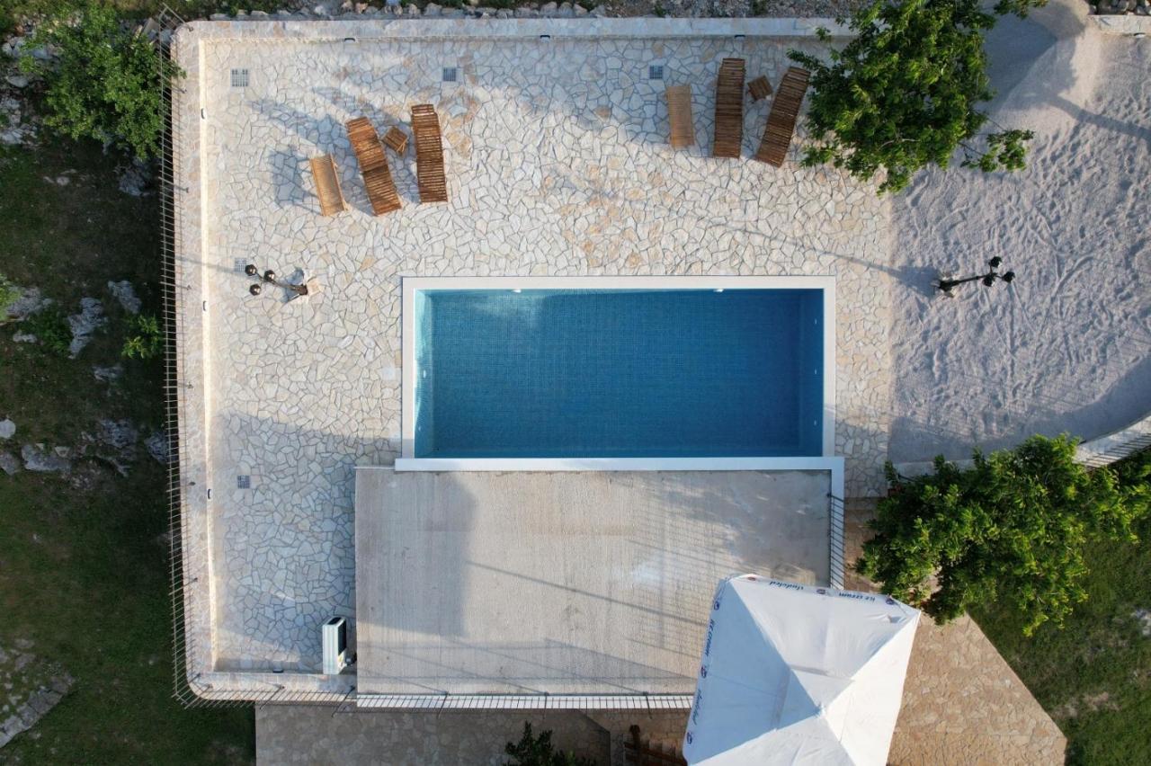 Patakun Holiday Home For 5, With Heated Pool Lecevica Kültér fotó