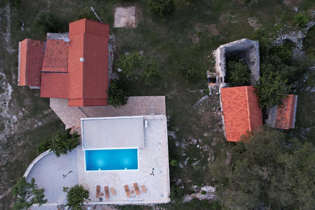 Patakun Holiday Home For 5, With Heated Pool Lecevica Kültér fotó