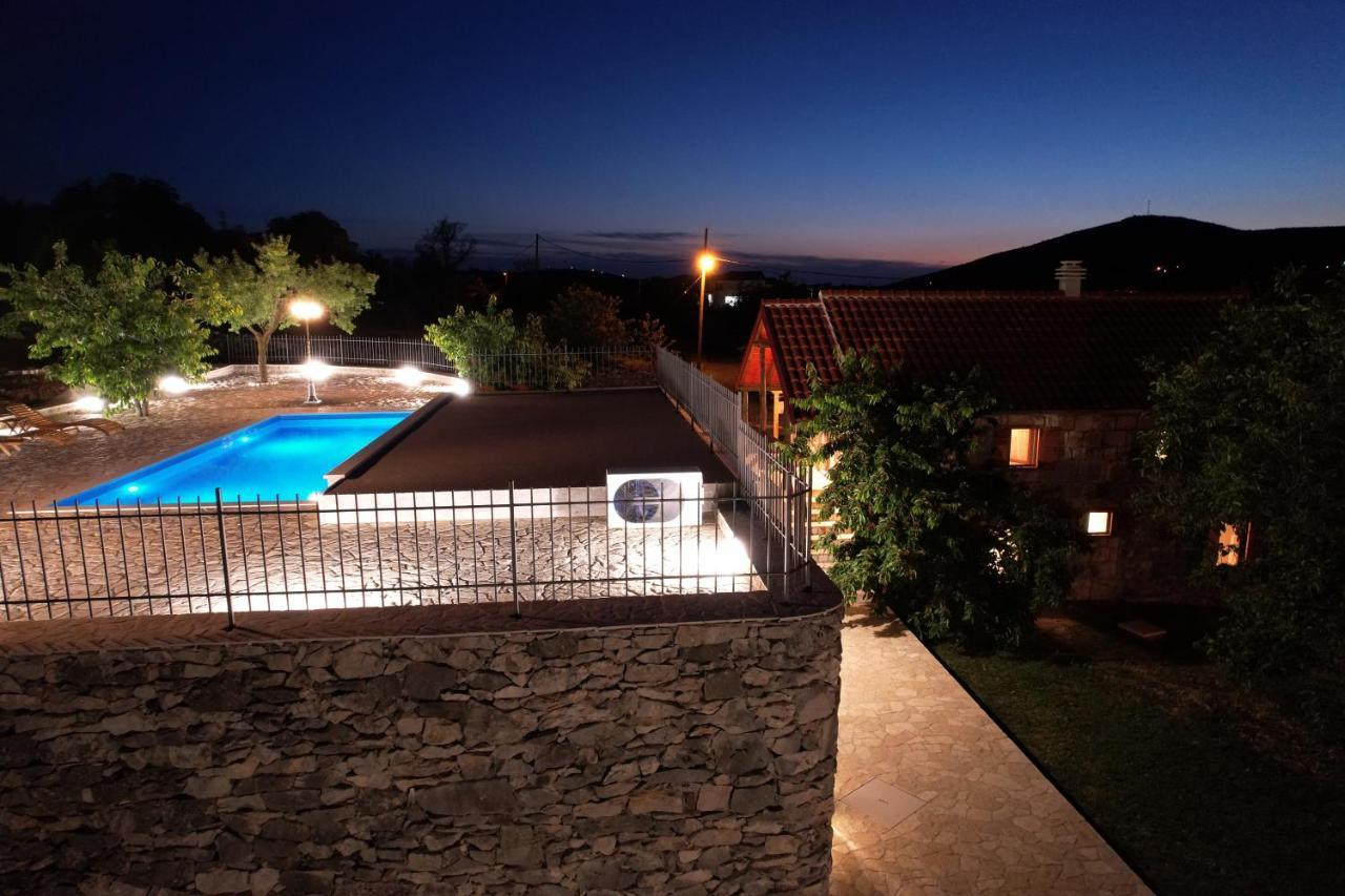 Patakun Holiday Home For 5, With Heated Pool Lecevica Kültér fotó