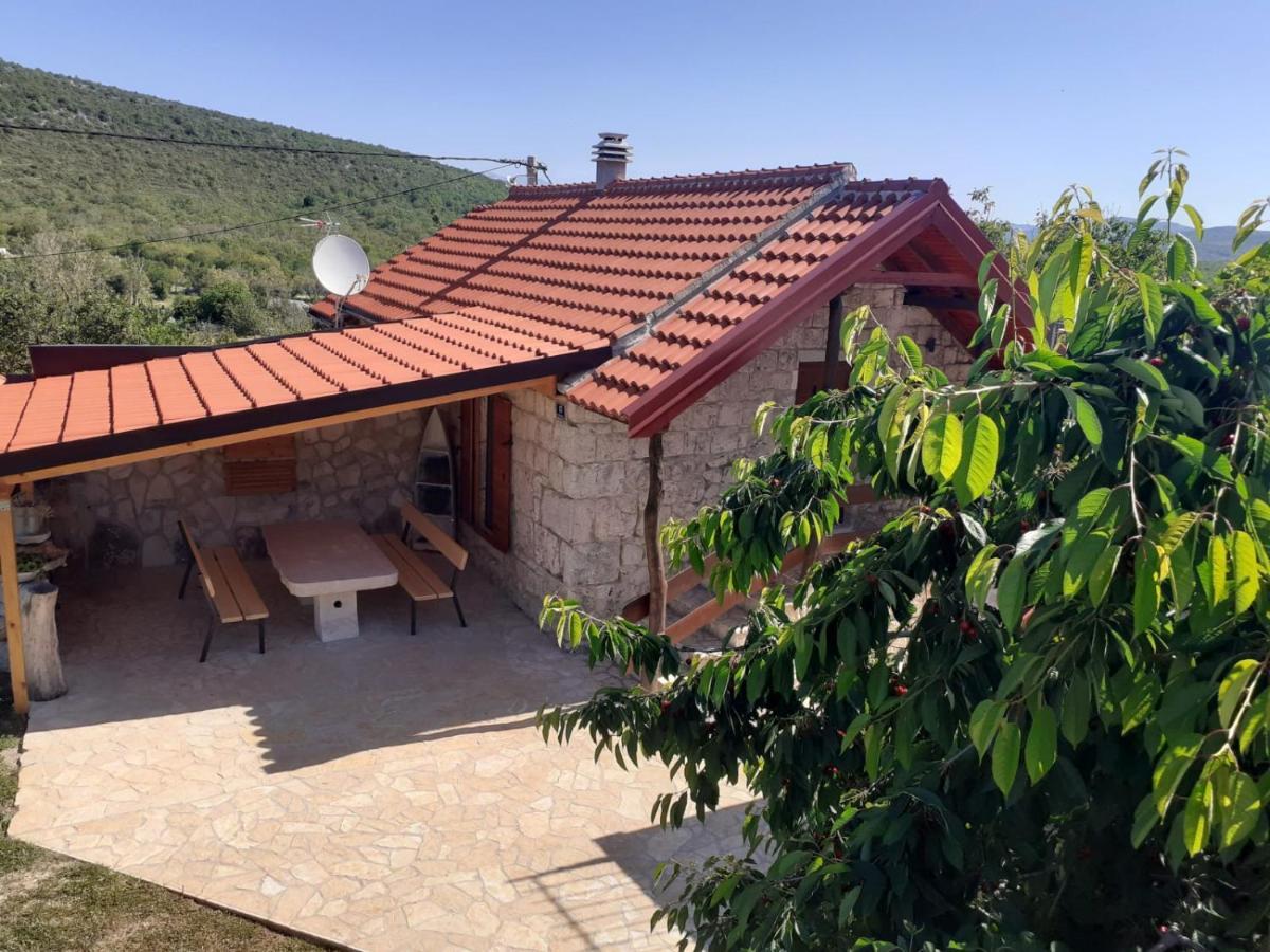 Patakun Holiday Home For 5, With Heated Pool Lecevica Kültér fotó